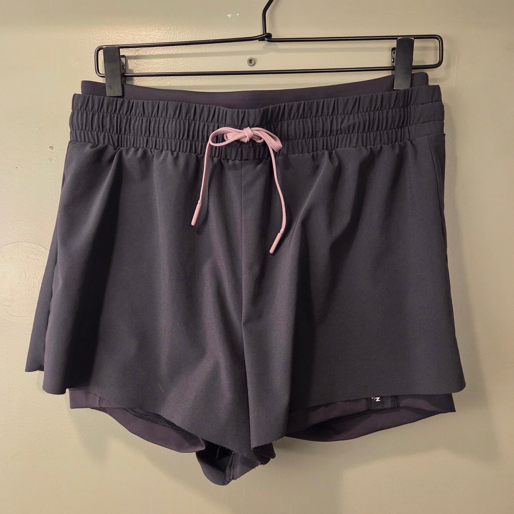 Peloton Women's Move Mission Double Layer Run Shorts Size M Active Performance